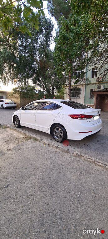 Hyundai Avante, 1.6 L, 2016 il, 249 000 km — Avtomobillər, Sumqayıt (6)