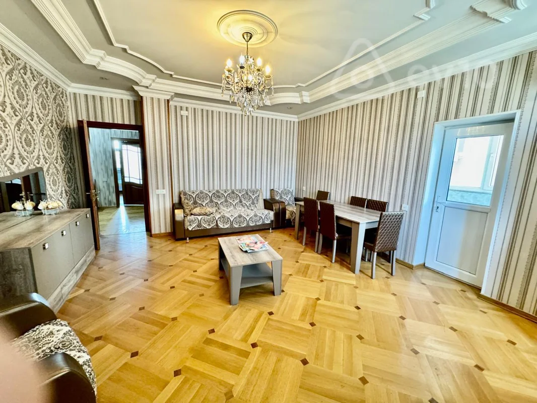 3 otaqlı mənzil, 125 m², 8-ci mikrorayon — Mənzil, Bakı (2)
