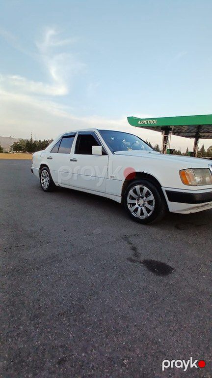 Mercedes 200 D, 2.0 L, 1990 il, 200 000 km 77-TA-109 — Avtomobillər, Qəbələ (11)