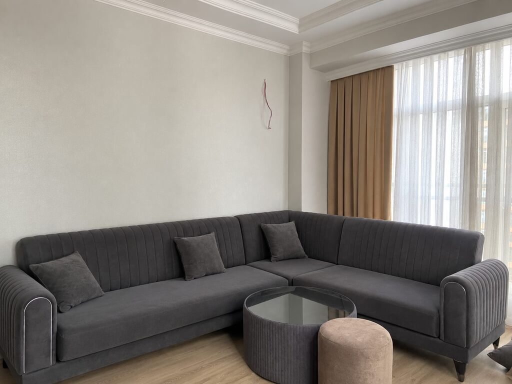 Künc divan, İşlənmiş, Açılan, Bazasız, Ödənişli çatdırılma — Divanlər, Bakı