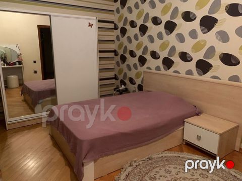 Dest 300₼ satilir .Unvan Tiblis prsp &Rumi E — Bakı