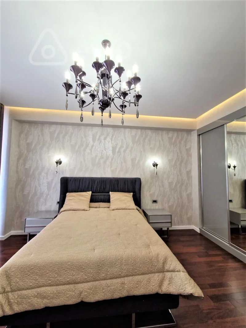 5 otaqlı mənzil, 230 m², Qarabağ atları meydanı — kirayə — Mənzil, Bakı (7)