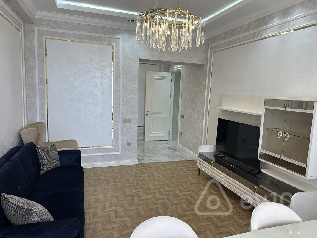 3 otaqlı mənzil, 105 m², Ziya Bünyadov pr. — kirayə — Mənzil, Bakı (2)