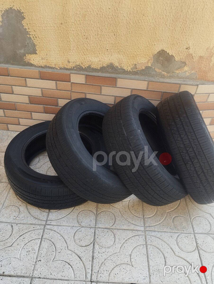 Hyundai SantaFe şinləri 235/60 R18 — Ehtiyat hissələri və aksesuarlar, Bakı (2)
