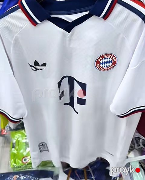 Məhsul: FC Bayern München futbol köynəyi (ağ rəng) Xüsusiyyətlər — Bakı