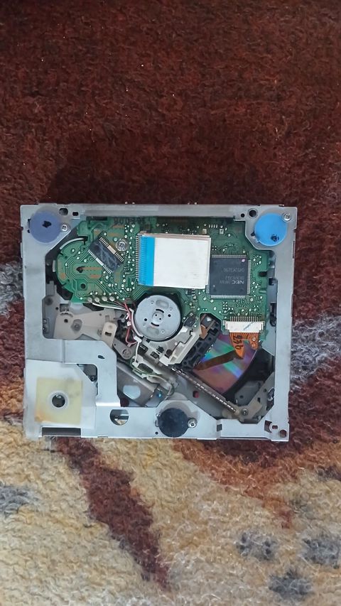 (Pioneer 7750 delfin) Cd/dvd oxuducu mexanizmi və elektron blok — Masazır