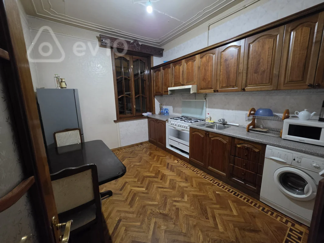 3 otaqlı mənzil, 90 m², iceri seher — kirayə — Mənzil, Bakı (2)