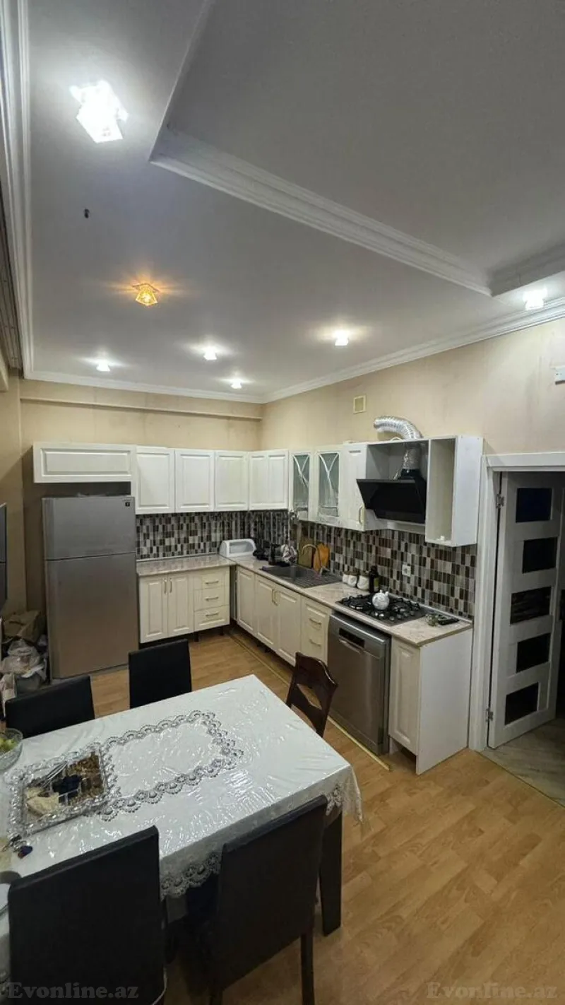 Satılır 3 otaqlı Mənzil Yeni tikili 130 m² Bakı, Xətai r — Mənzil, Bakı (8)