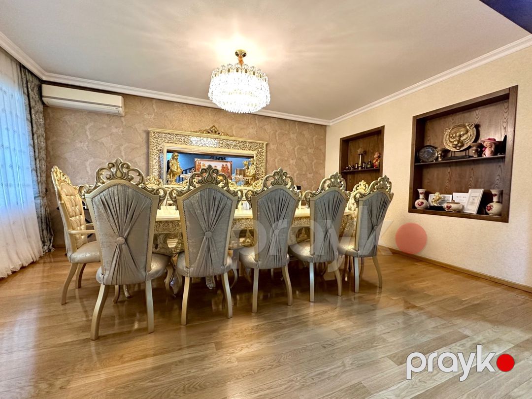 Villa, R.Rüstəmov küç — Ev, villa, Bakı (11)