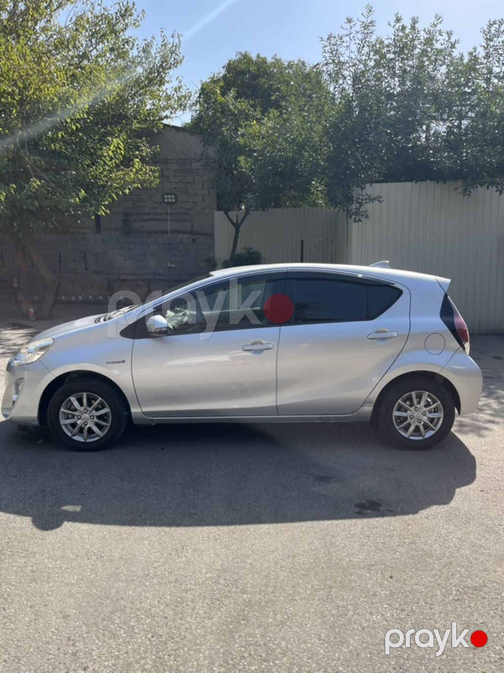 Real alıcıya şirin endirim eliyecem Toyota Aqua Hybrid, gümüşü rəng, 5 77-OJ-718 — Avtomobillər, Bakı (3)