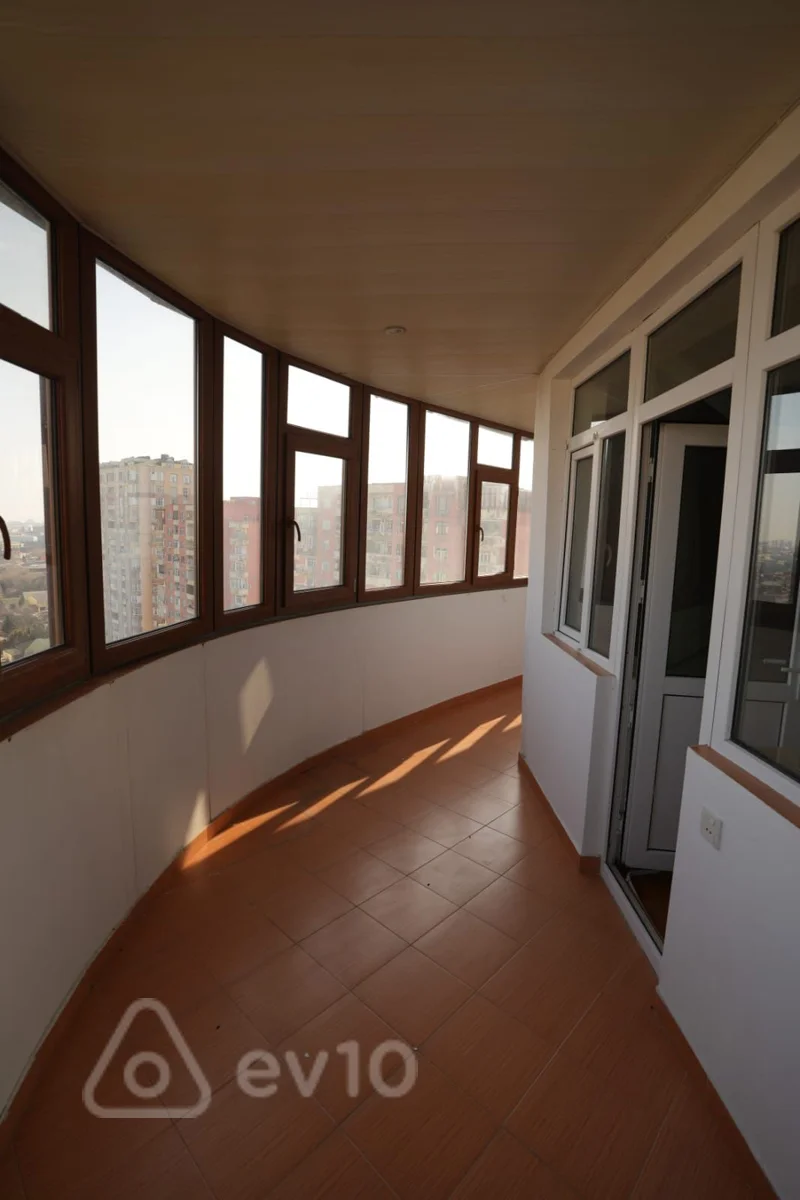 4 otaqlı mənzil, 178 m², Mirmahmud Kazımovski küçəsi — kirayə — Mənzil, Bakı (9)