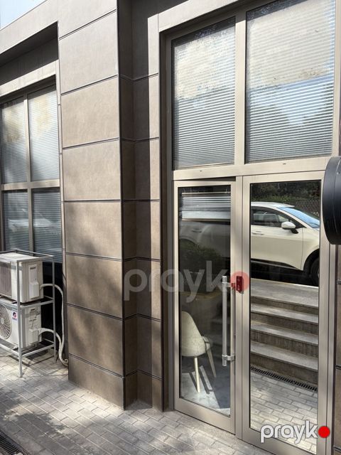 Satılır obyekt 47 m² — Bakı