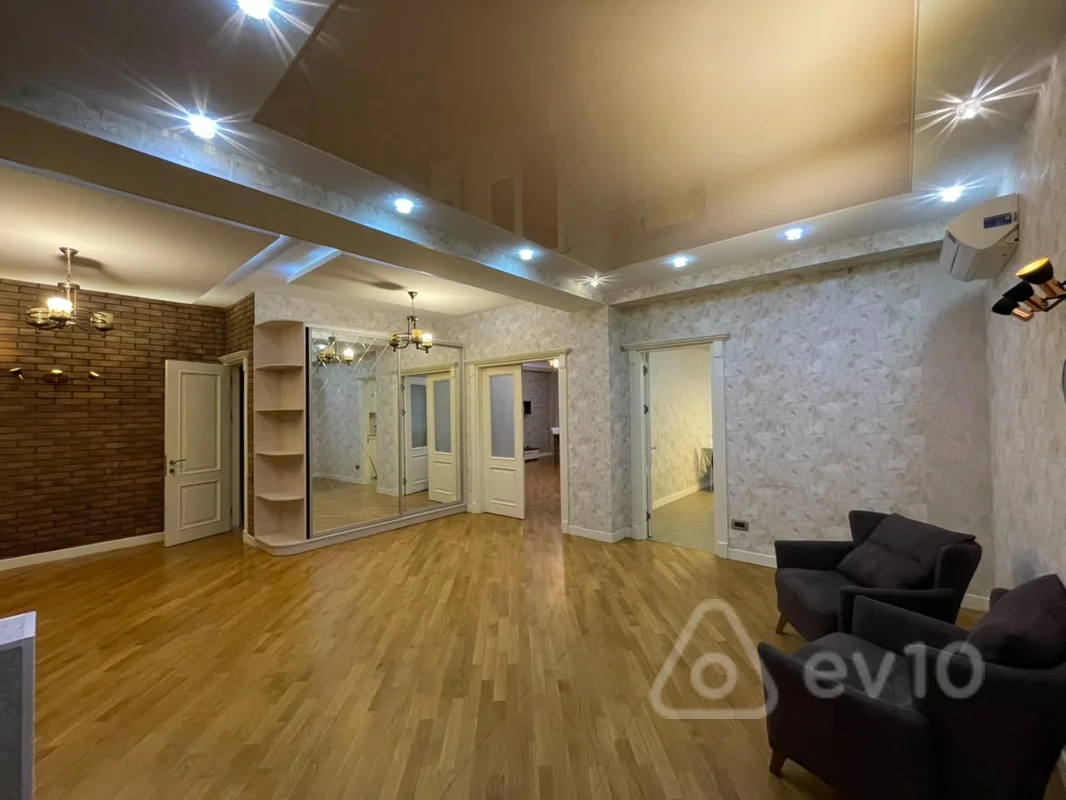 3 otaqlı mənzil, 170 m², 28 May küçəsi — kirayə — Mənzil, Bakı (3)