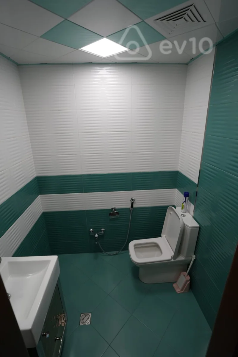 4 otaqlı mənzil, 178 m², Mirmahmud Kazımovski küçəsi — kirayə — Mənzil, Bakı (11)