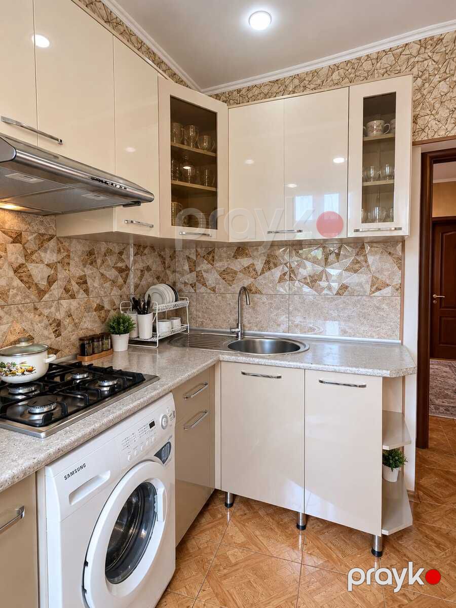 Satılır 4 otaqlı köhnə tikili 80 m² — Mənzil, Bakı (8)