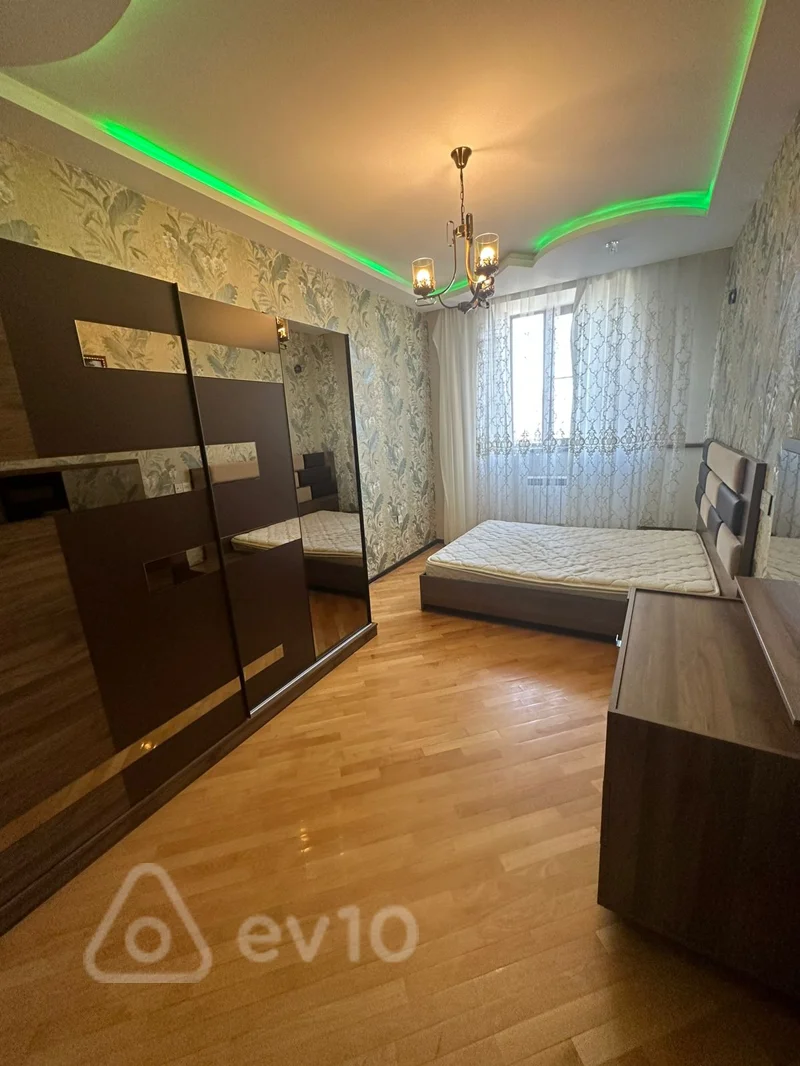 4 otaqlı mənzil, 140 m², Mehemmed Hadi — kirayə — Mənzil, Bakı (3)