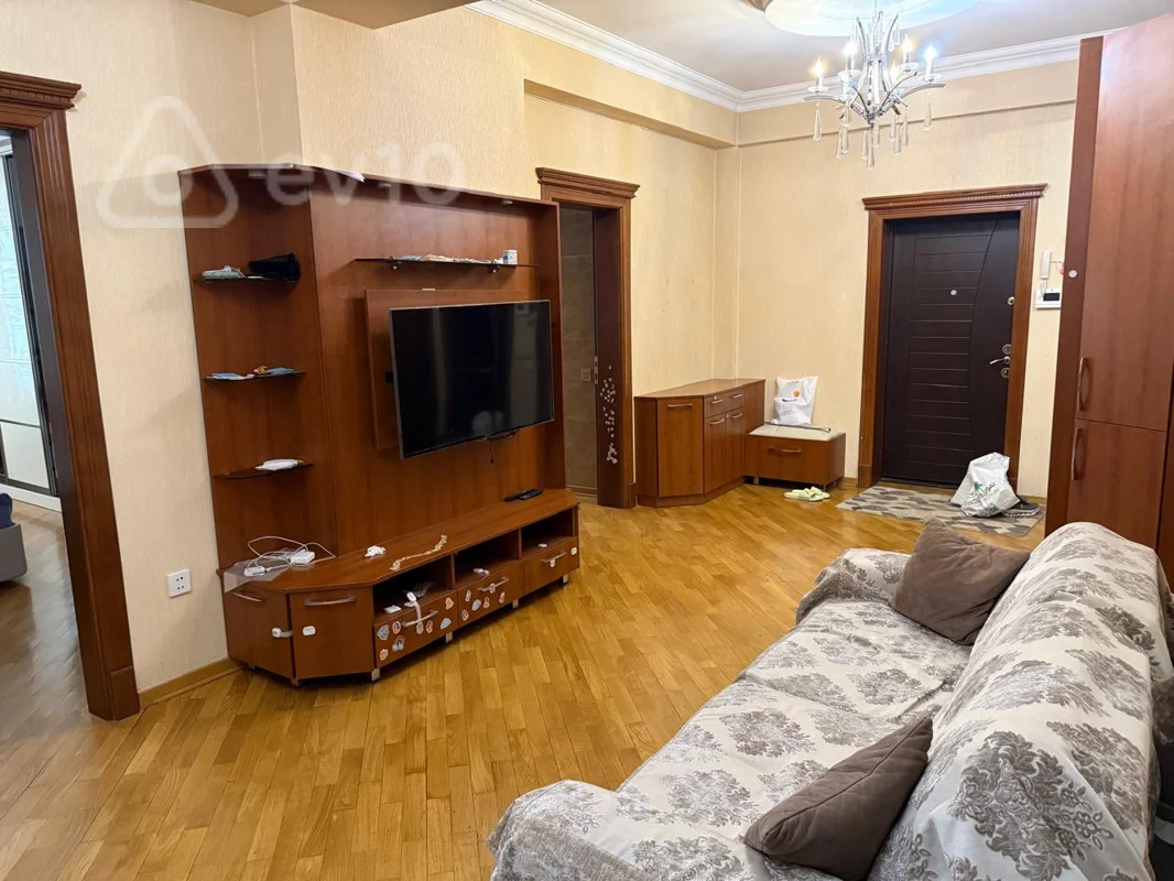 3 otaqlı mənzil, 135 m², Rovsen Ceferov — Bakı