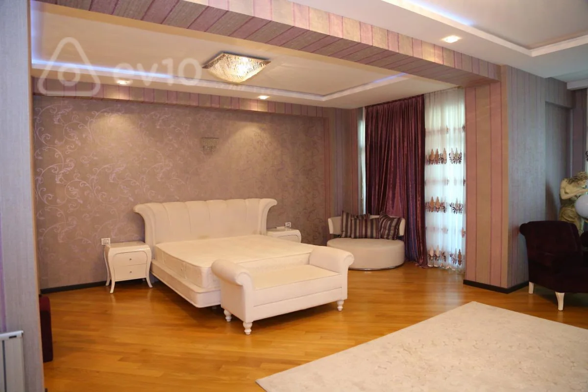 4 otaqlı mənzil, 270 m², Afiyətdin Cəlilov küç — kirayə — Mənzil, Bakı (11)