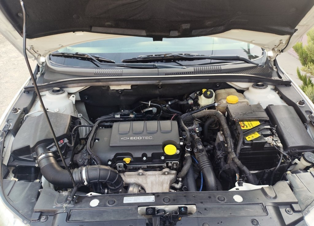 Chevrolet Cruze, 2012 il, 300000 km 90-NF-068 — Avtomobillər (12)