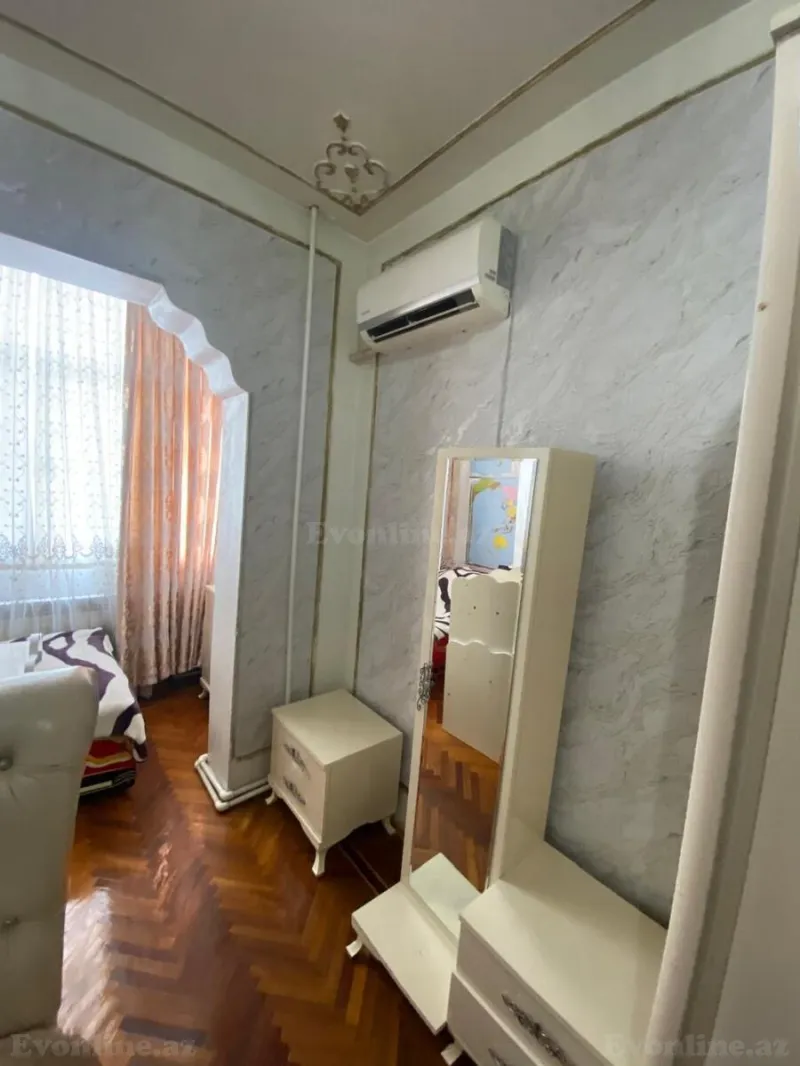 Satılır 2 otaqlı Mənzil Köhnə tikili 65 m² Bakı, Binəqədi r., Nəsimi m., 9-cu mikrorayon — Mənzil, Bakı (5)