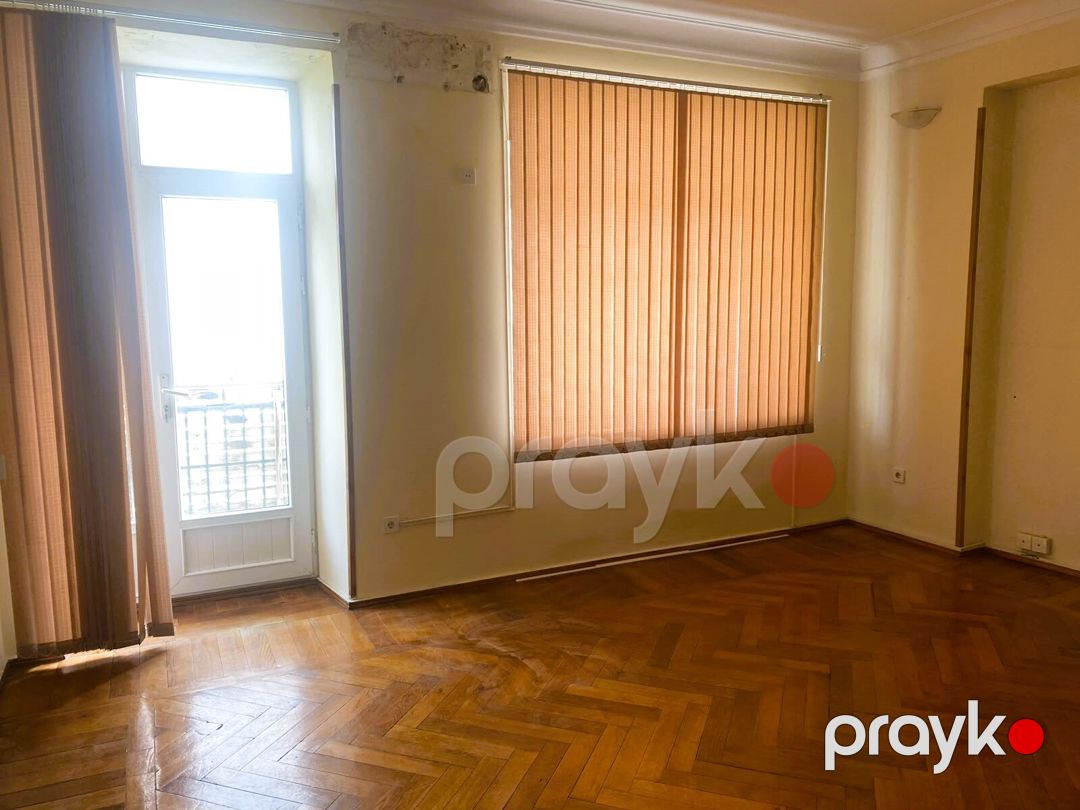 Satılır 3 otaqlı köhnə tikili 103 m² — Mənzil, Bakı (2)