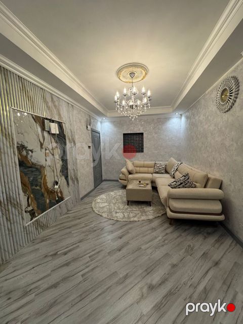 Satılır 3 otaqlı köhnə tikili 80 m² — Bakı