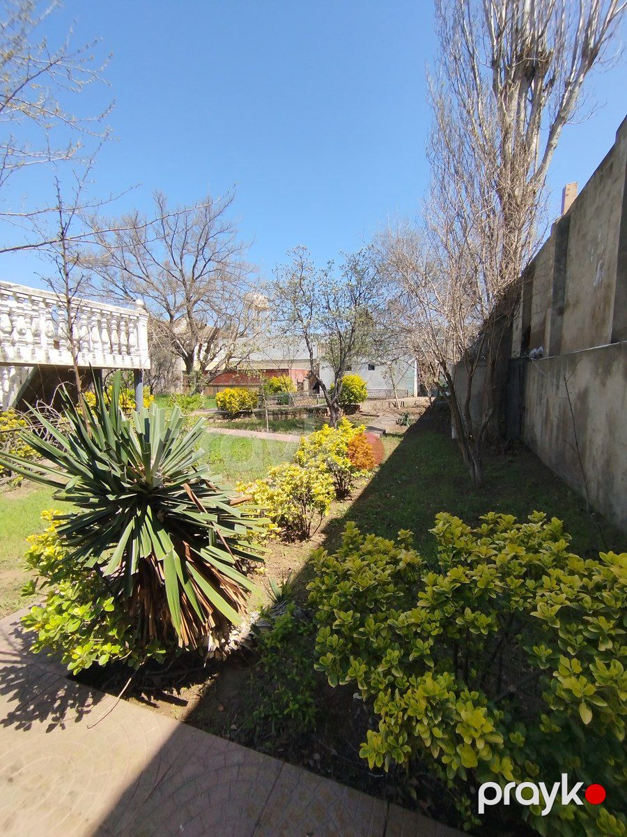 Satılır 9 otaqlı həyət evi/bağ evi 150 m² — Ev, villa, Bakı (2)