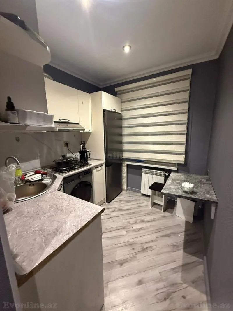 Satılır 3 otaqlı Mənzil Köhnə tikili 80 m² Bakı, Binəqədi r., 7-ci mikrorayon — Mənzil, Bakı (4)