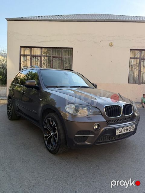 BMW X5, 3.0 L, 2012 il, 290 000 km — Bakı