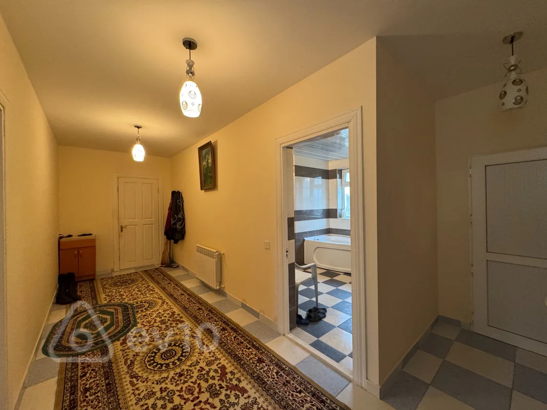 4 otaqlı həyət evi, 176 m², Novxanı — Ev, villa, Bakı (8)
