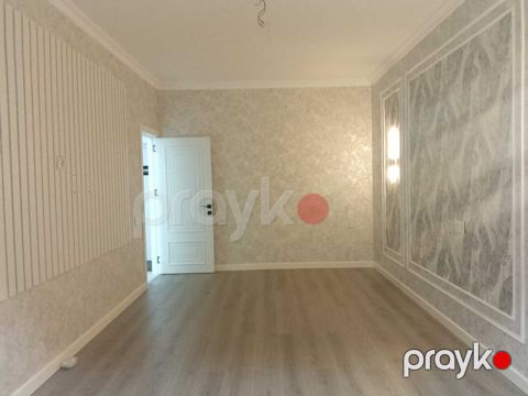 Satılır 2 otaqlı köhnə tikili 65 m² — Bakı