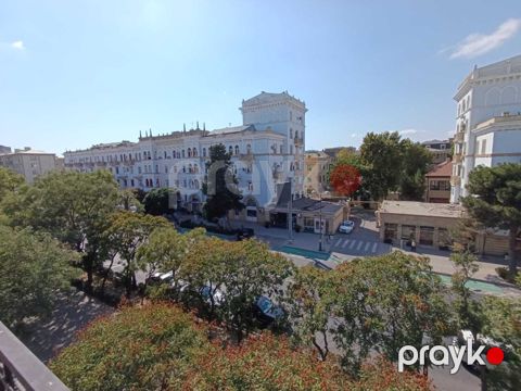 Satılır 3 otaqlı köhnə tikili 85 m² — Bakı