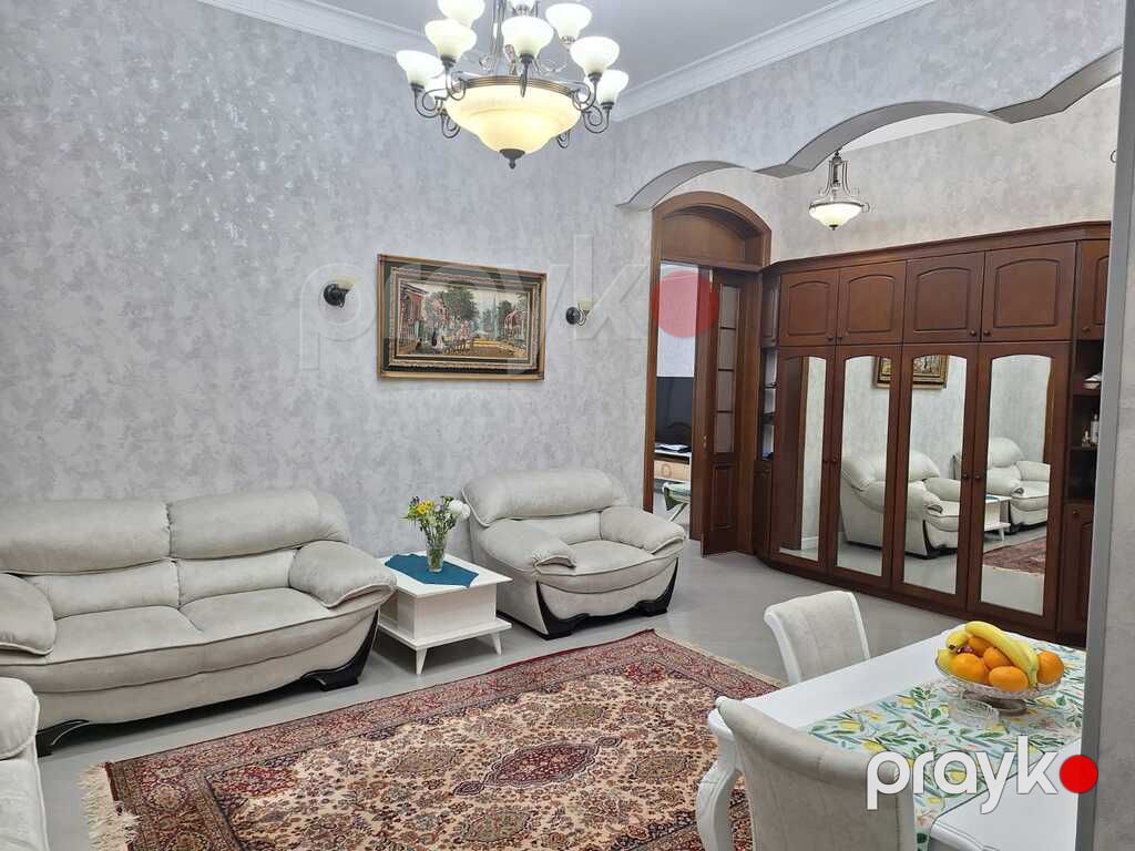 Satılır 4 otaqlı köhnə tikili 185 m² — Mənzil, Bakı (9)