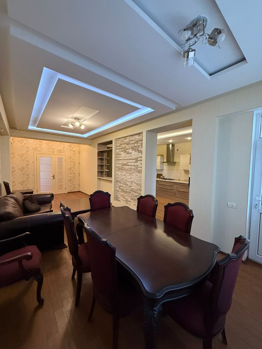 Satılır 5 otaqlı yeni tikili 200 m² — Mənzil, Bakı (9)
