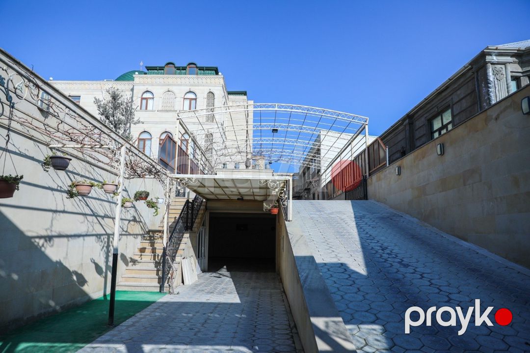Satılır 10 otaqlı həyət evi/bağ evi 1000 m² — Ev, villa, Bakı (4)