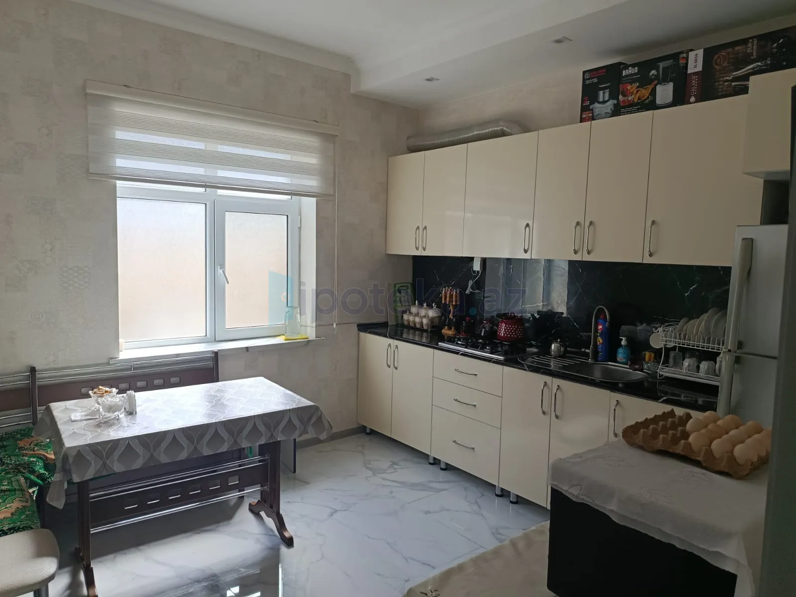 Satılır: 4 Otaq, Evlər/Villalar, Abşeron r., Saray q., 140.00 m² — Saray