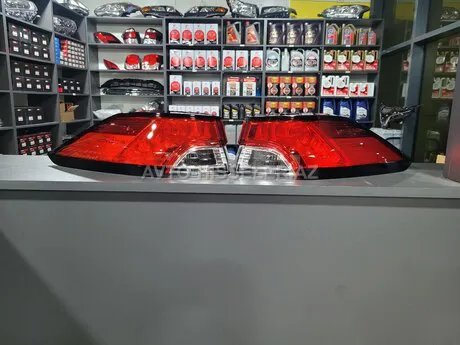 Toyota Corolla Cross stop işıqları — Bakı