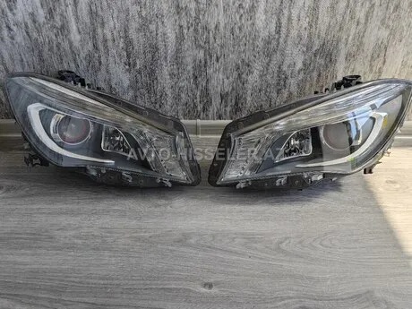 Mercedes W117, CLA 250, cLA 45 ön farası "AMG" — Bakı