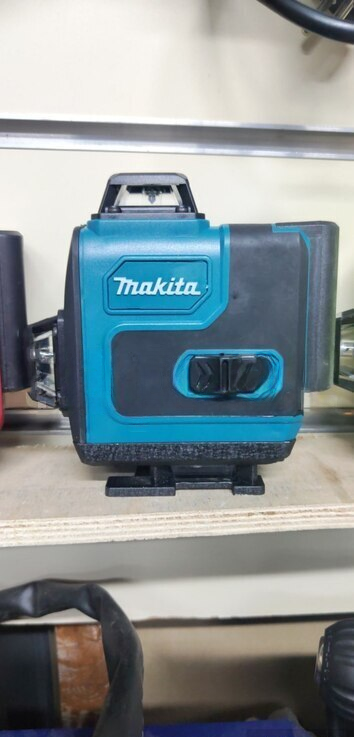Lazer səviyyəölçən Makita 4D 16 xətt — Bakı