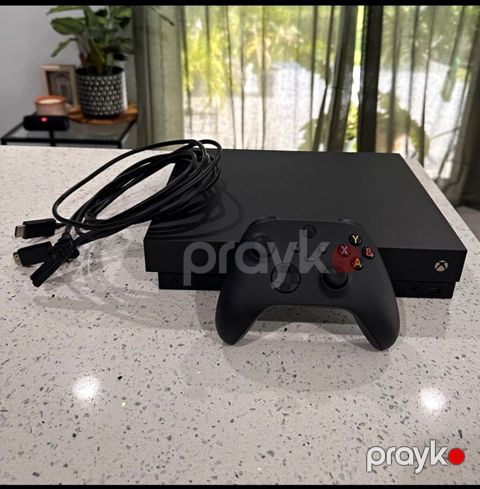 Xbox One X 1TB oyun konsolu Komplekt: - Xbox One X 1TB konsol (Ultra — Xırdalan