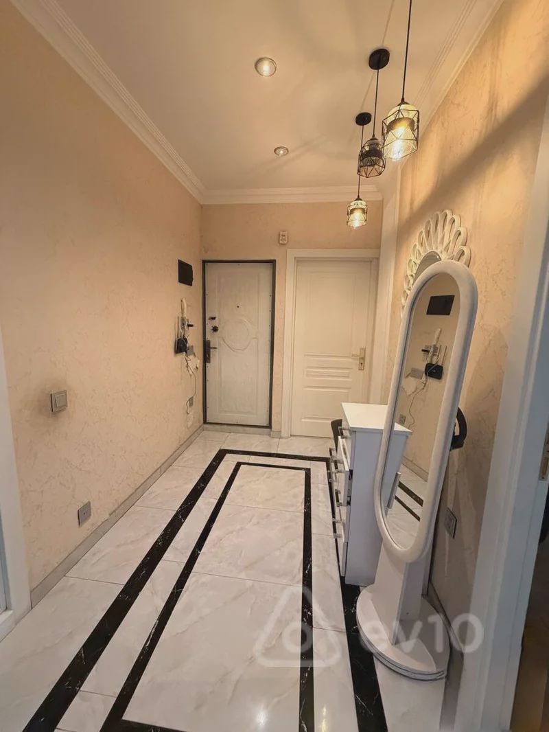 For sale: 4-room apartment (old building), 110 m² — Mənzil, Bakı (9)