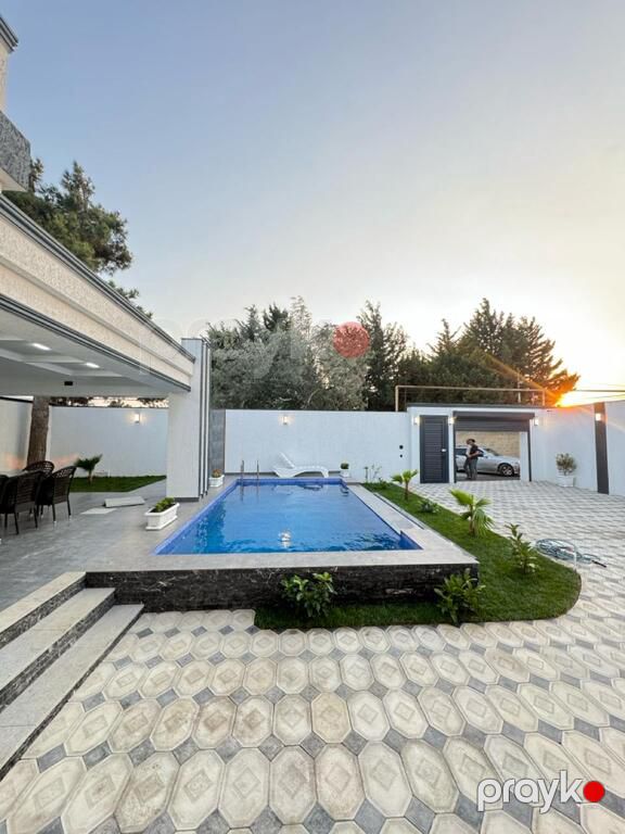 Satılır 4 otaqlı həyət evi/bağ evi 200 m² — Ev, villa, Bakı (9)