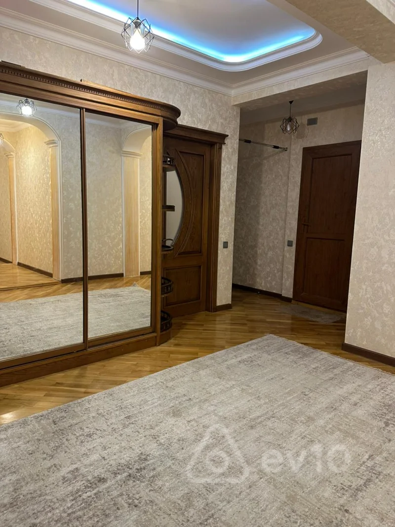 4 otaqlı mənzil, 190 m², Akim Abbas küçəsi — Mənzil, Bakı (4)
