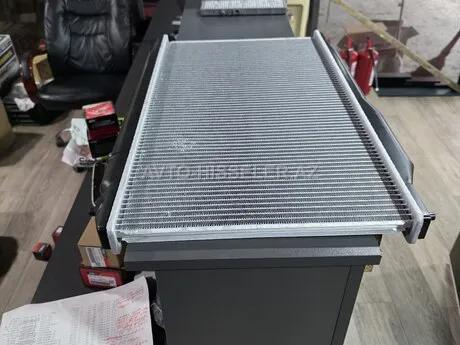 Honda Civic su radiatoru — Bakı