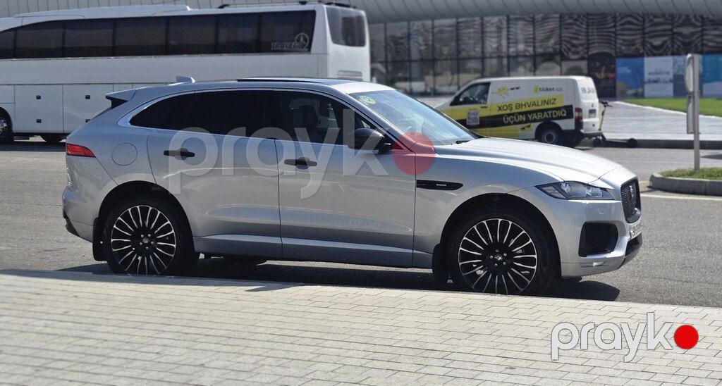 Jaguar E-Pace, 2.0 L, 2017 il, 163 500 km 99-UL-820 — Avtomobillər, Bakı (4)