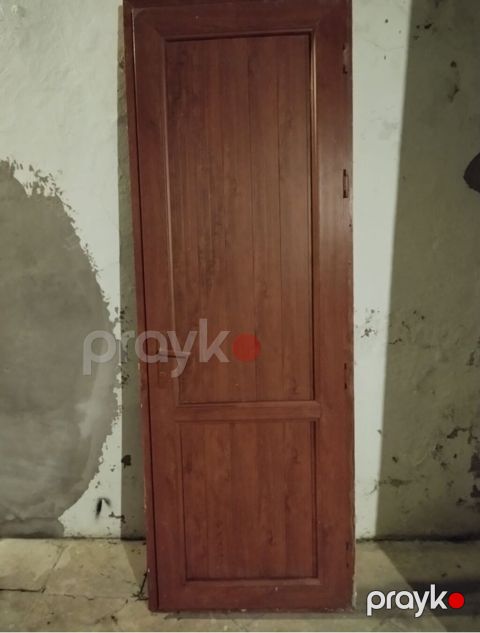 Plastik qapi 230/80sm 75azn Bileceri 8187 leli — Digah