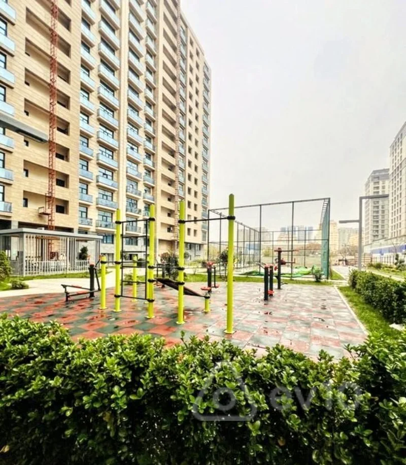 4 otaqlı mənzil, 195 m², 28MAY m.st M.Refili kuç — Mənzil, Bakı (4)