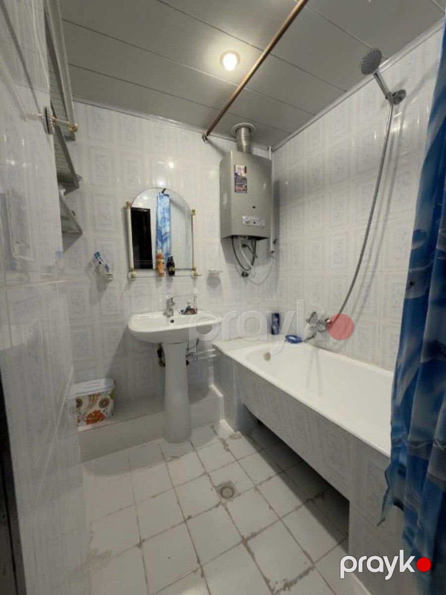 Satılır 2 otaqlı köhnə tikili 65 m² — Mənzil, Bakı (7)