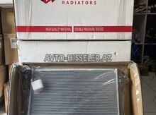 Jeep Wrangler 2018-2025 Radiatoru — Bakı