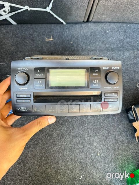 "Toyota Corolla 2005" maqnitolası — Bakı